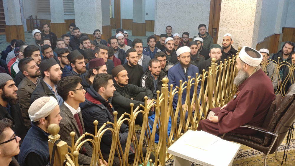Cübbeli Ahmet Hocaefendi, HAYDER’de “Yesevi Gençliği” ile buluşarak gençlerin bazı sorularını cevapladı