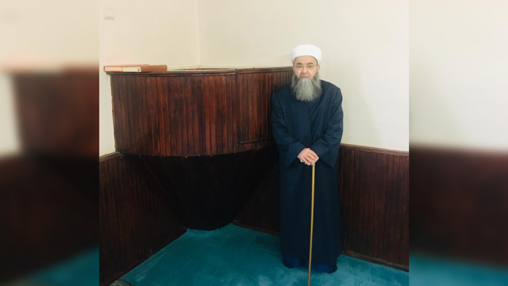 Cübbeli Ahmet Hoca Sapanca’da 1976 yılında 11 yaşındayken ilk olarak sohbete çıktığı Yenimahalle Câmii’ni ziyâret etti