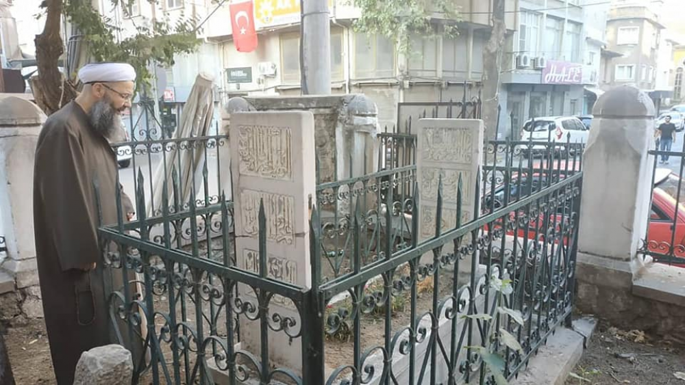 Cübbeli Ahmet Hocaefendi, Hekimzâde Yûsuf Sinan Efendi'nin Kabr-i Şerîfini Ziyaret Etti