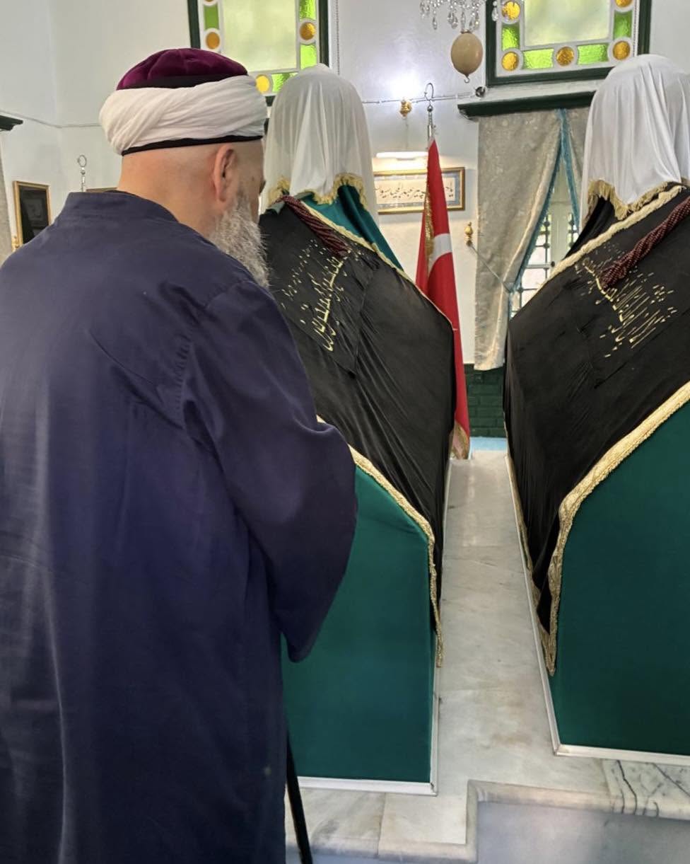 Abdülmecîd Sivâsî Kuddise Sirruhû Hazretleri'ni Ziyaret