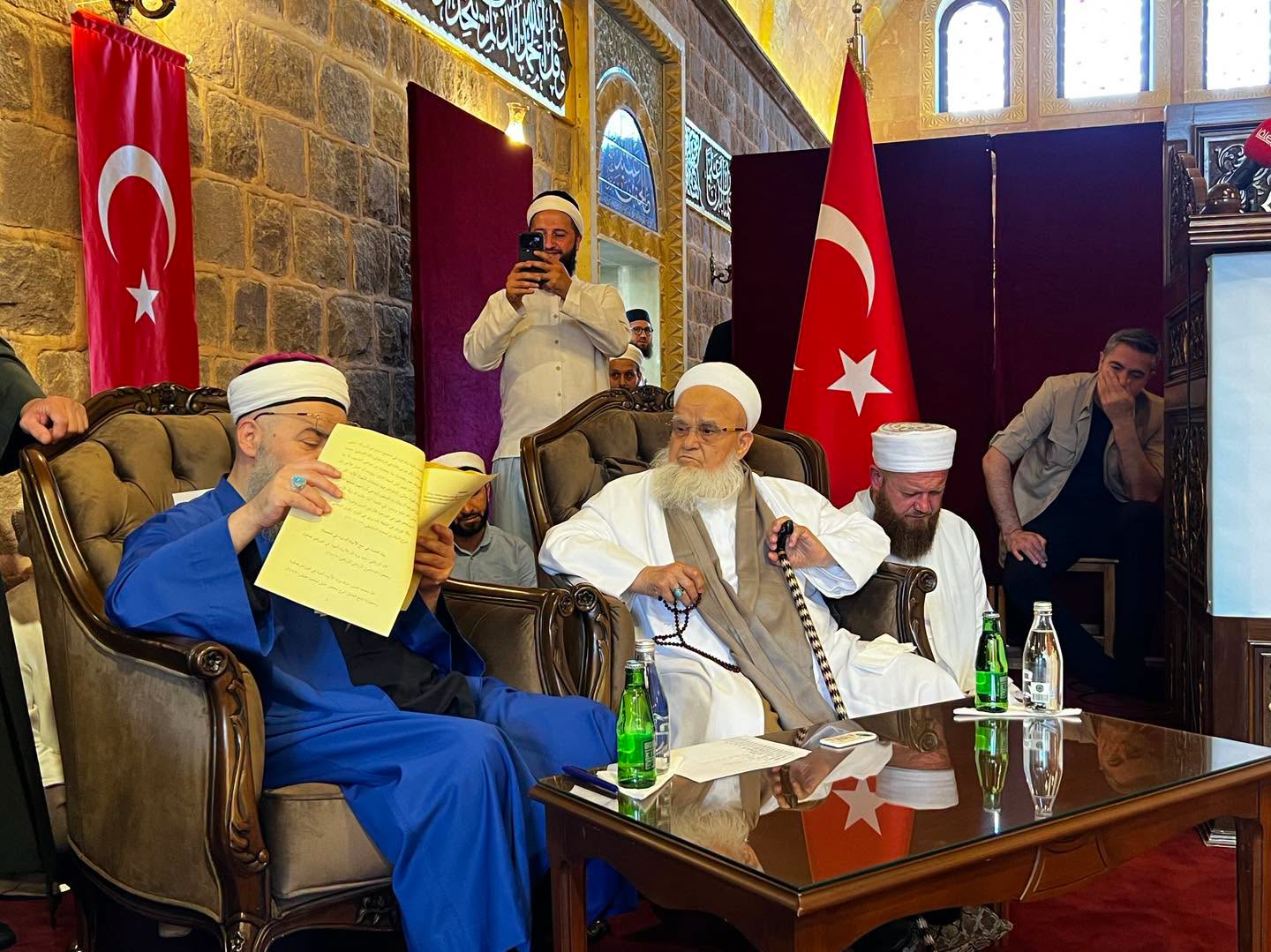 Mahmûd Efendi Hazretleri'mizin 4. Sene-i Devriyesi İçin Hâne-i Seâdetlerinde Tertîb Edilen Anma Merâsimine İştirâk Ettik — 4. fotoğraf