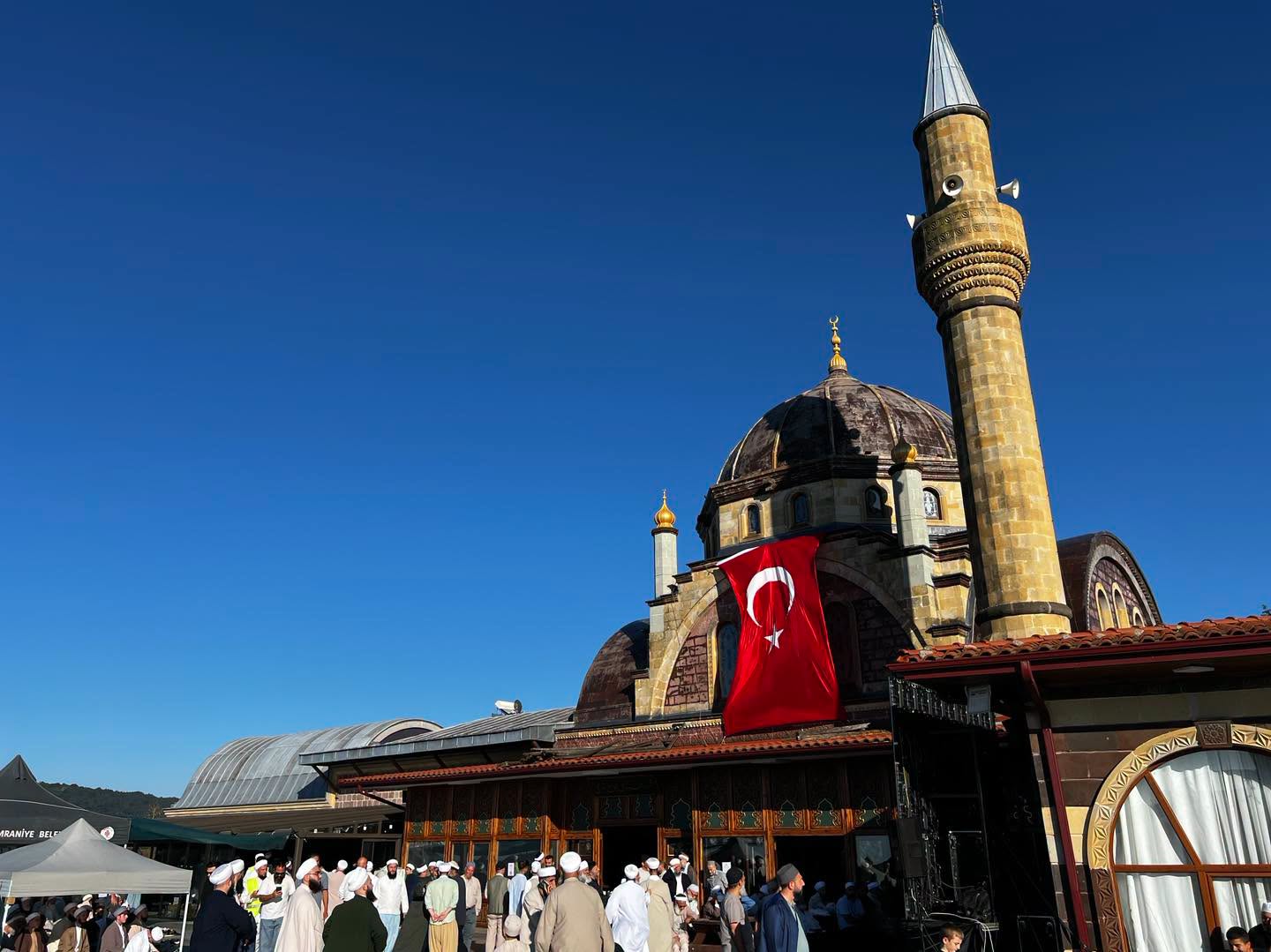 Mahmûd Efendi Hazretleri'mizin 4. Sene-i Devriyesi İçin Hâne-i Seâdetlerinde Tertîb Edilen Anma Merâsimine İştirâk Ettik — 7. fotoğraf