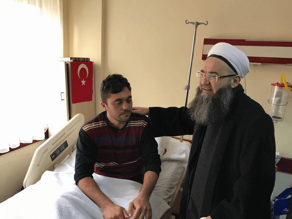 Cübbeli Ahmet Hoca, Beşiktaş Gazilerini Haseki Hastanesi'nde ziyaret etti