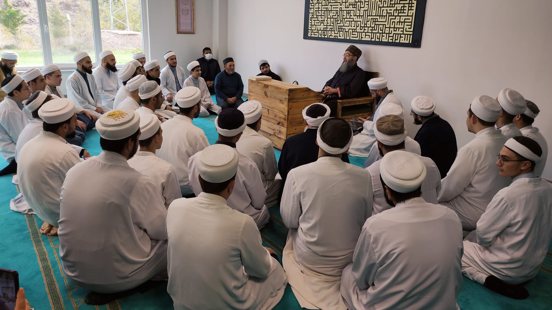 Cübbeli Ahmet Hocaefendi Kayseri’de Mahmud Efendi Hazretleri’nin Hocasının İsmiyle Müsemmâ Olan Tesbihçizâde Hacı Ahmet Efendi Külliyesi’ni Ziyâret Etti — 1. fotoğraf