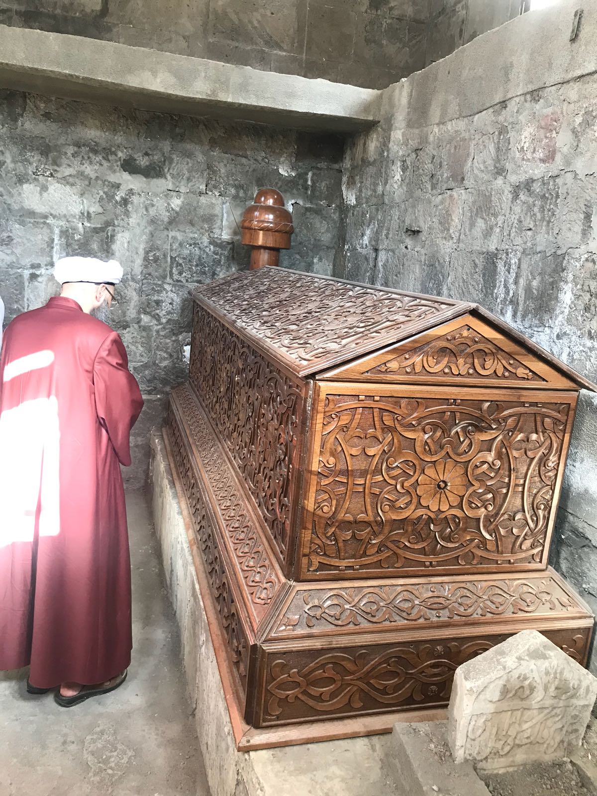 Cübbeli Ahmet Hocaefendi, Mahmûd el-Ğâzî Radıyallâu ‘Anh'ın Kabr-i Şerîfini Ziyâret Etti — 2. fotoğraf