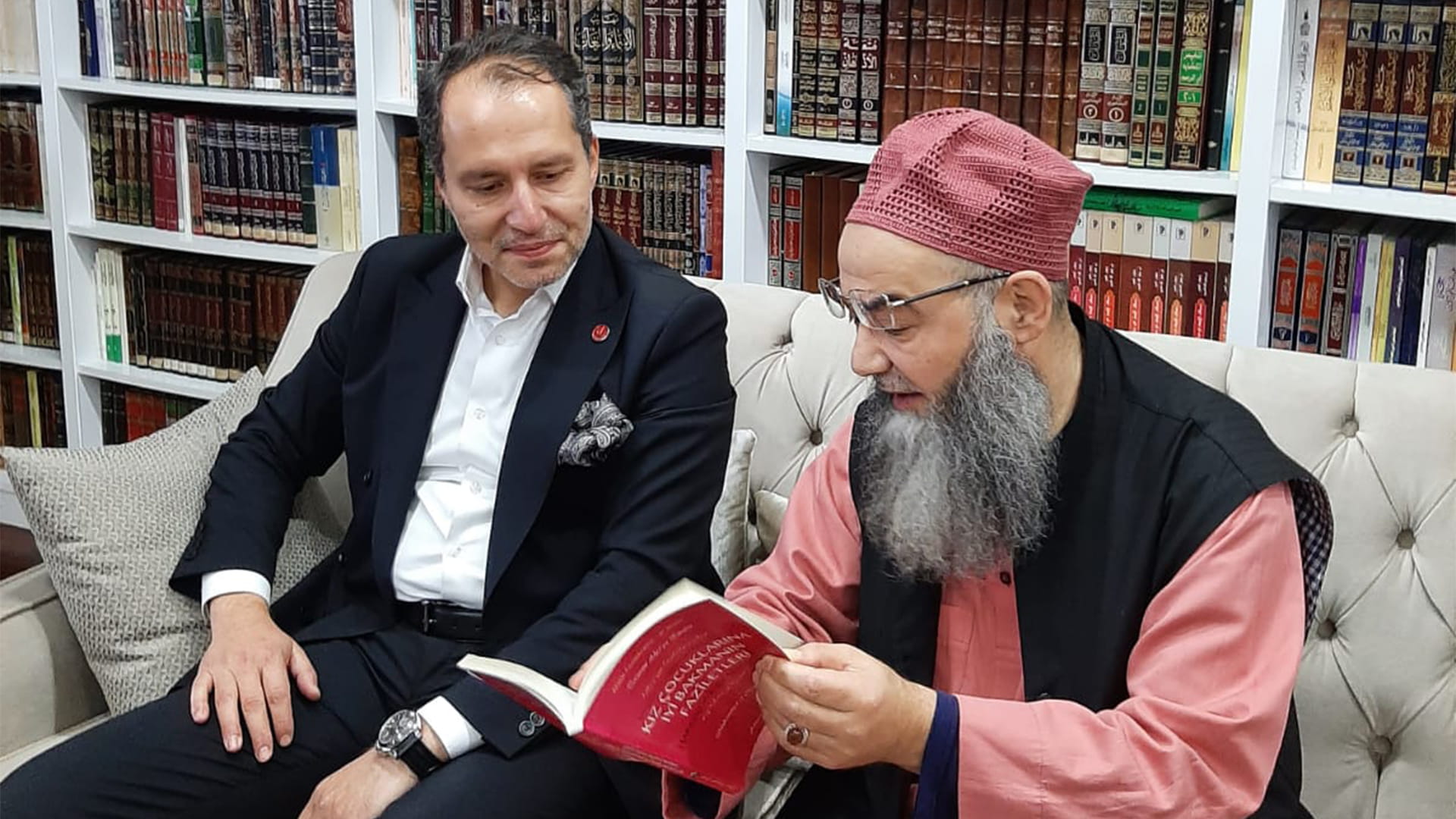 Yeniden Refah Partisi Başkanı Fatih Erbakan Beyefendi, Cübbeli Ahmet Hoca’yı Hânesinde Ziyâret Etti — 1. fotoğraf