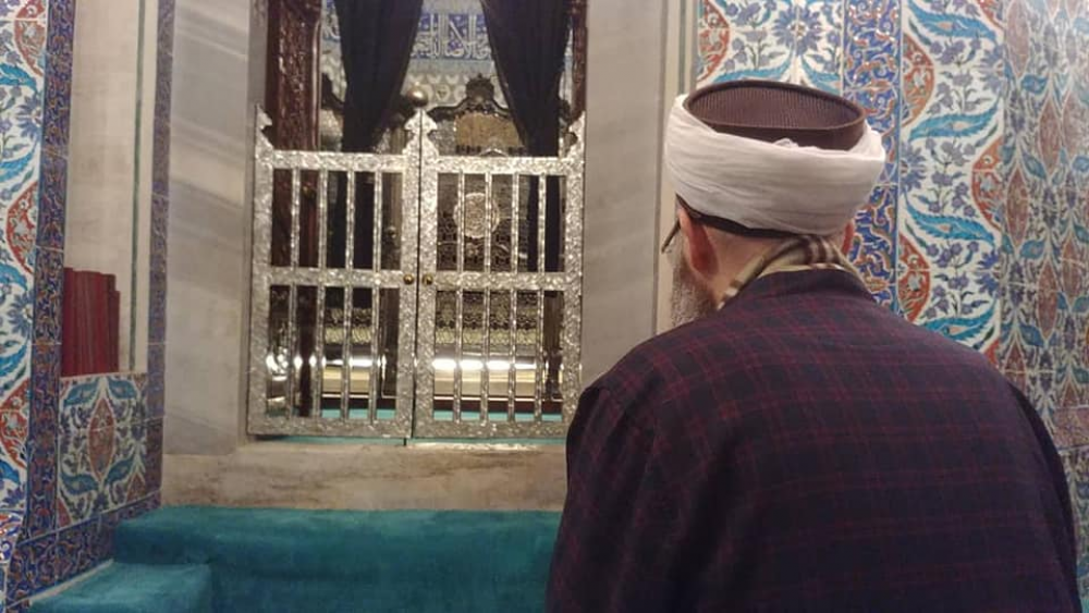Hâlid İbni Zeyd Ebâ Eyyûb el-Ensârî Radıyallâhu Te'âlâ 'Anh Hazretlerini ziyâret
