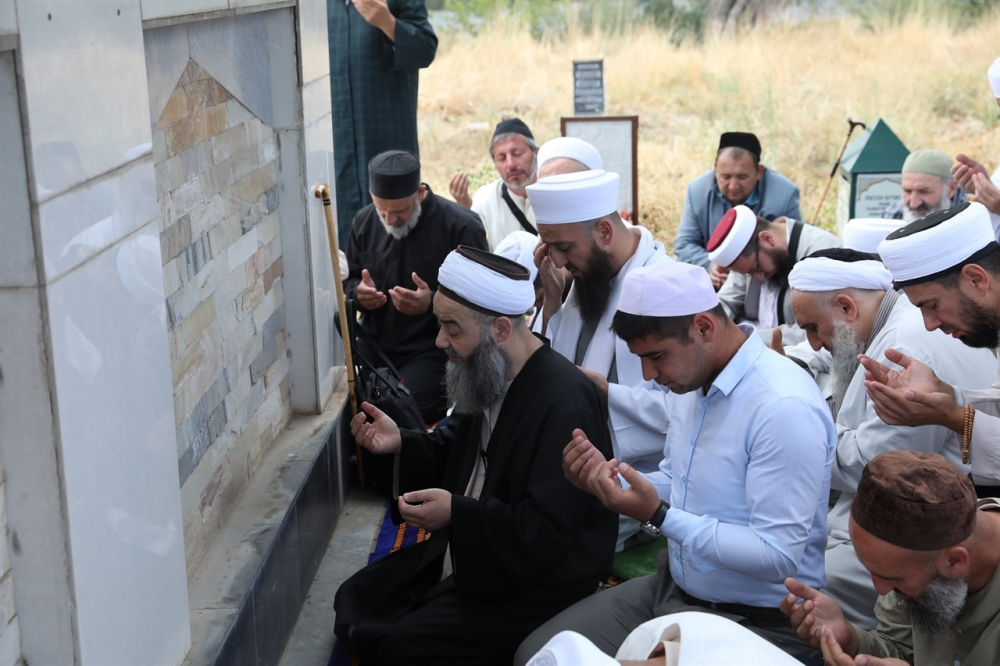 Derviş Muhammed Hazretleri’nin Kabr-i Şerifini Ziyâret