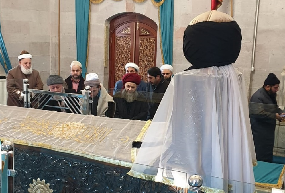 Nakşibendiyye Silsilesinin Yedinci Pîri Ebu'l-Hasen el-Harakânî Hazretleri'nin Türbesini Ziyâret