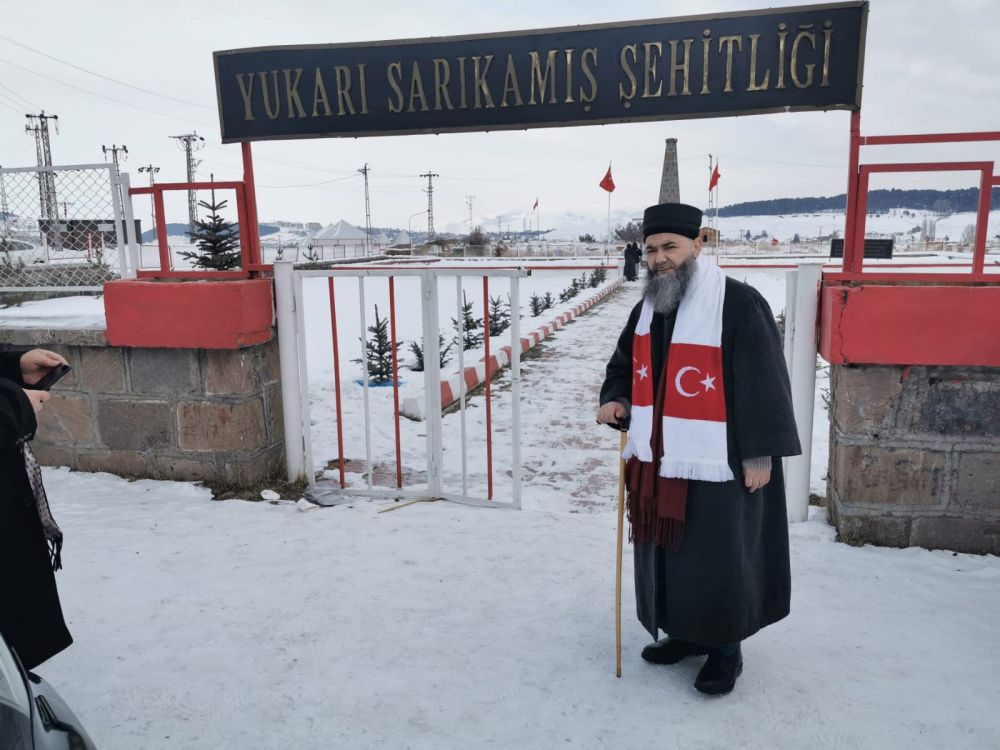 Cübbeli Ahmet Hocaefendi, Sarıkamış Şehitliği’ni ziyâret etti