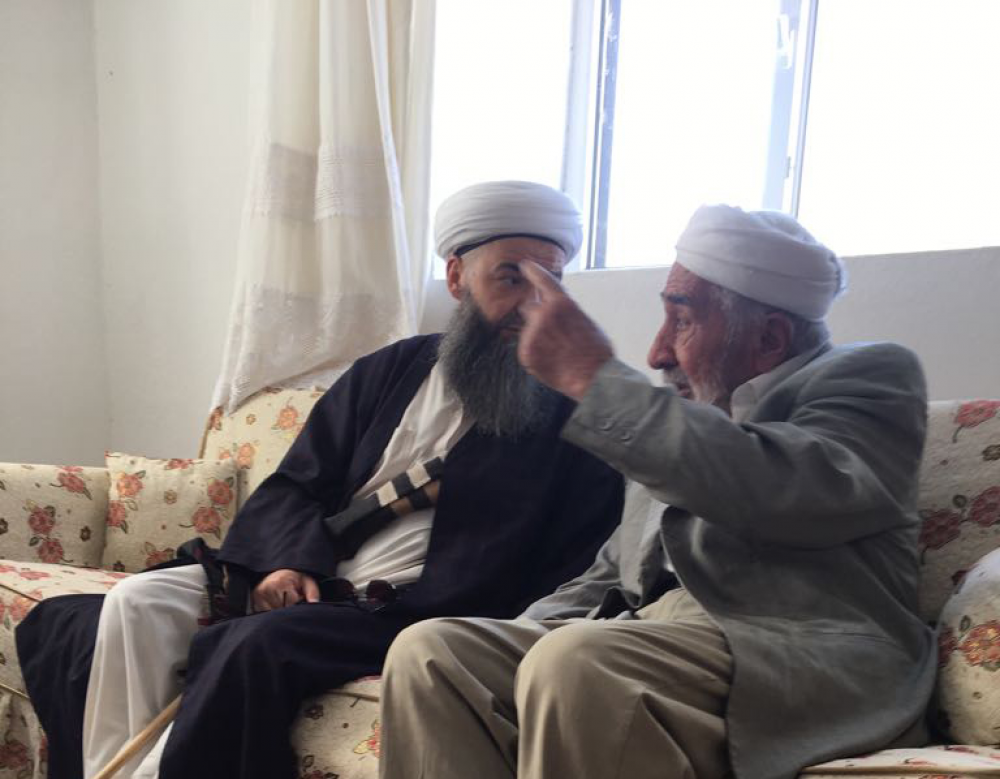 Cübbeli Ahmet Hocaefendi, Şeyh Tâhir Efendi'yi Alyar köyü'ndeki hânesinde ziyâret etti