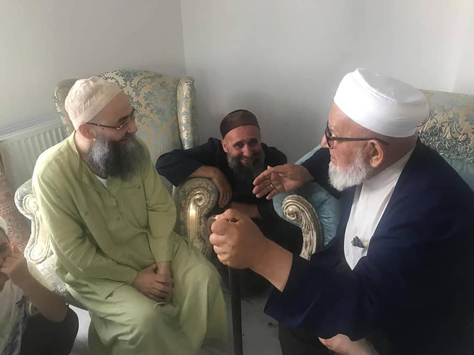 Mahmud Efendi Hazretleri’mizin vekîli ve İhsan Şenocak Hocaefendi’nin babası Kâmil Şenocak Hocaefendi'yi ziyaret — 1. fotoğraf