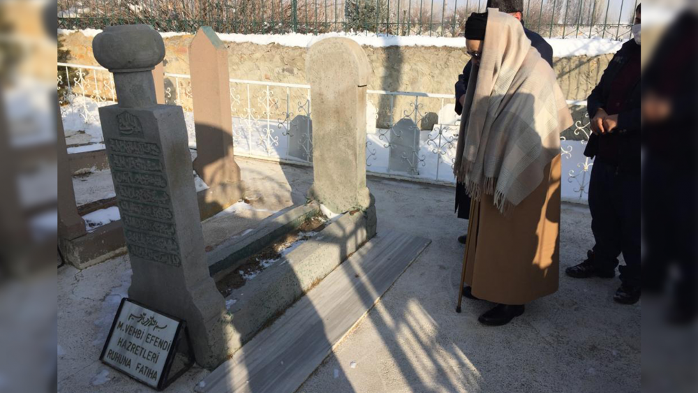 Mahmud Vehbî Hazretleri’nin kabr-i şerîfini ziyâret