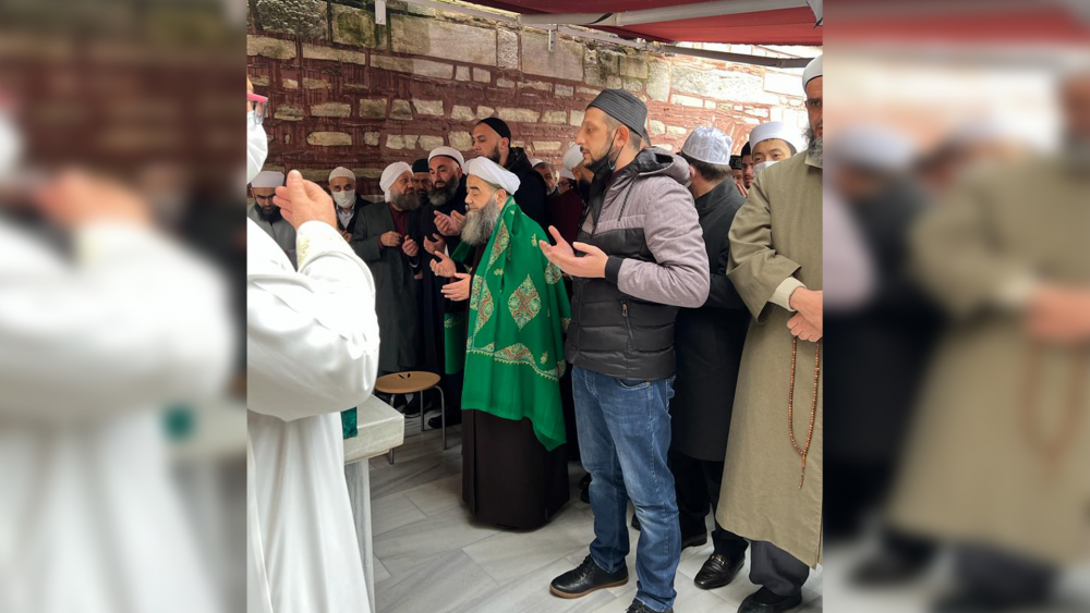Veli Efendi Hocamızın zevceleri Emine Melek Hanımefendi Rabbimizin rahmetine kavuşmuştur