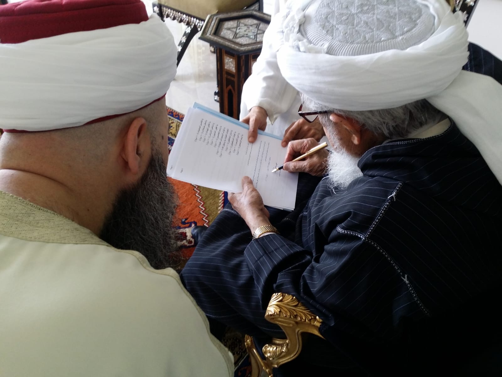 Cübbeli Ahmet Hocaefendi’ye, İmâm-ı Rabbânî ve İmâm-ı masum Hazretlerinin hatimleri hakkında icazet yazarken